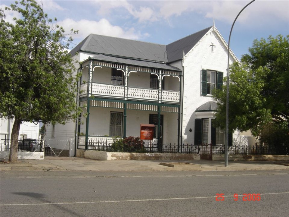 EC-GRAAFF-REINET-Trinity-Methodist-Church_5