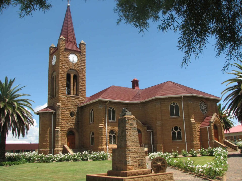 FS-VREDEFORT-Nederduits-Gereformeerde-Kerk_01