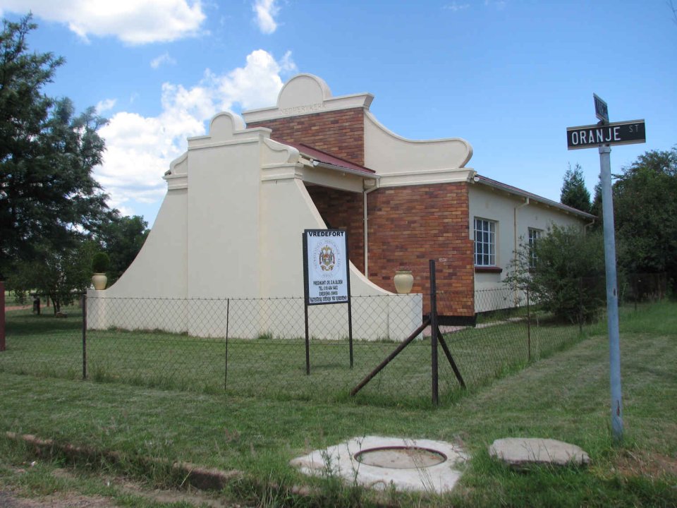 FS-VREDEFORT-Nederduitse-Hervormde-Kerk