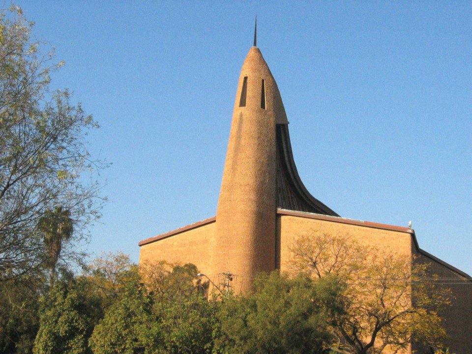 GAU-PRETORIA-Universiteitsoord-Nederduitse-Gereformeerde-Kerk_03