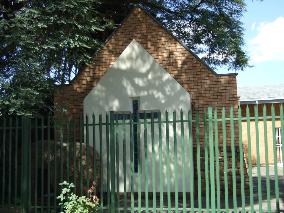 GAU-SPRINGS-Casseldale-Springs-Oos-Nederduitse-Gereformeerde-Kerk_07