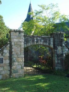 KZN-SCOTTBURGH-Renishaw-Private-Cemetery-Church_03