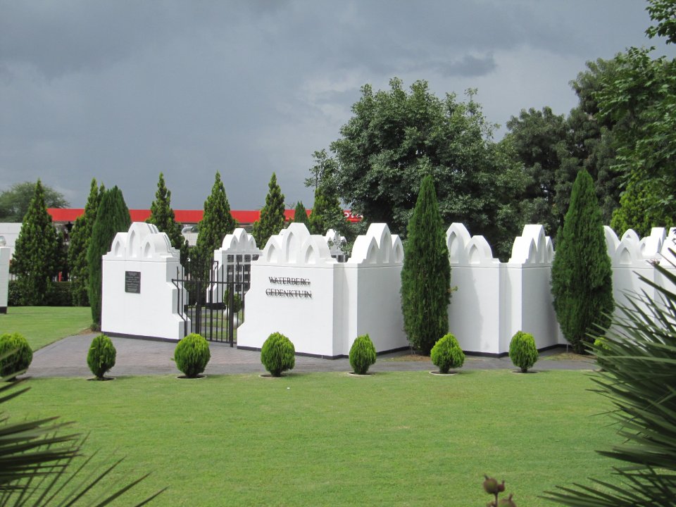 LIM-NYLSTROOM.MODIMOLLE-Ned.Geref.Kerk-Waterberg-2006 (2)