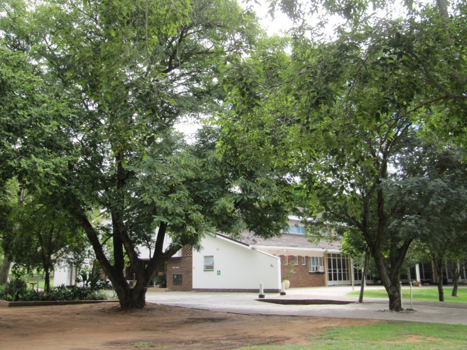 LIM-NYLSTROOM.MODIMOLLE-Ned.Geref.Kerk-Waterberg-2006 (75)