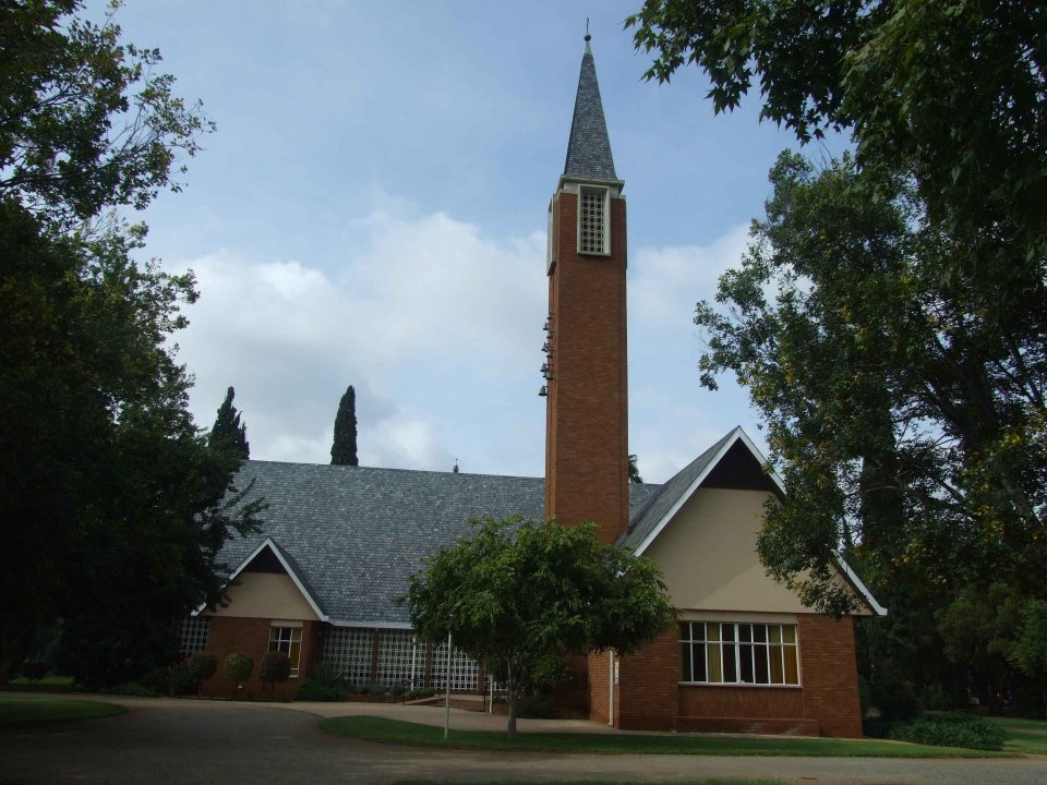 NW-RUSTENBURG-Kroondal-Neue-Lutherische-Kirche_05