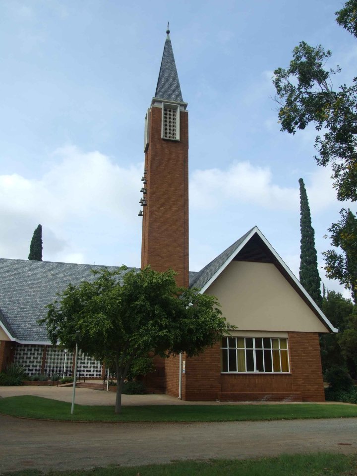 NW-RUSTENBURG-Kroondal-Neue-Lutherische-Kirche_04