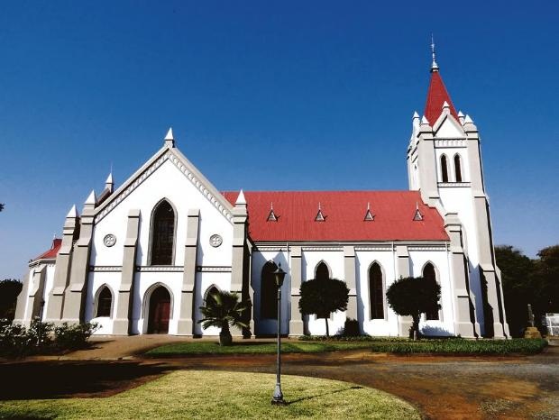 NW-RUSTENBURG-Moedergemeente-Nederduitse-Gereformeerde-Kerk_14