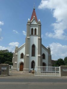 NW-RUSTENBURG-Moedergemeente-Nederduitse-Gereformeerde-Kerk_03