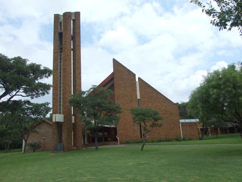 NW-RUSTENBURG-Rustenburg-Kloof-Nederduitsch-Hervormde-Kerk_02