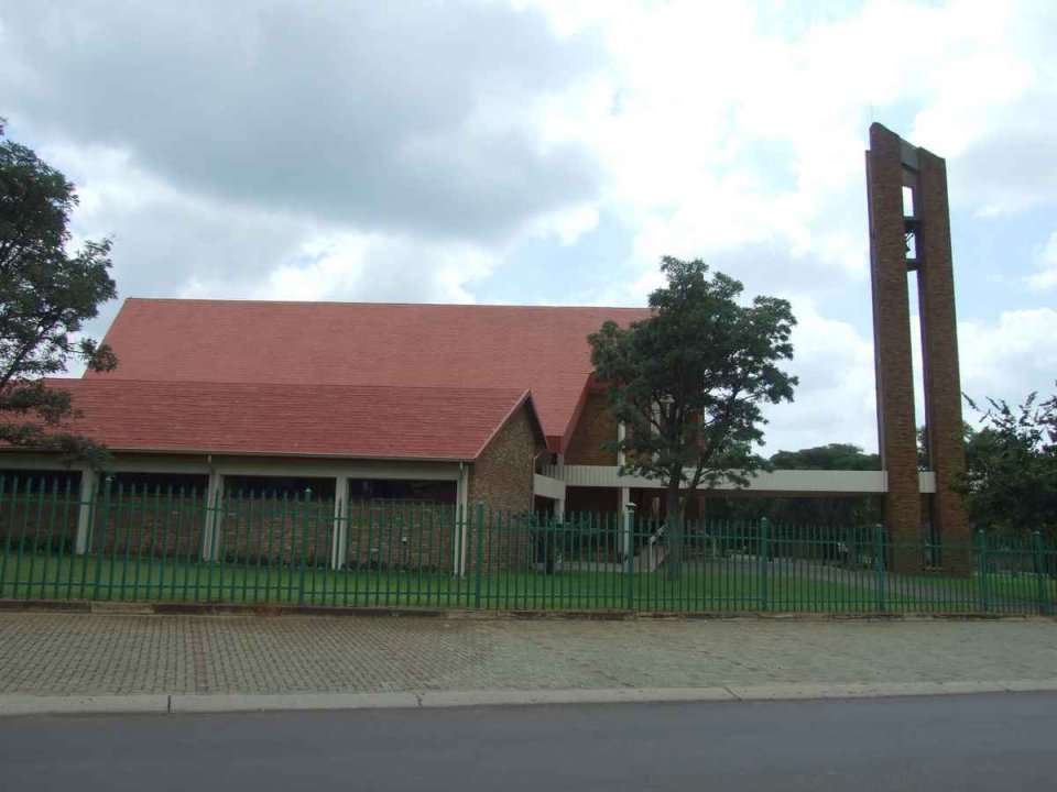 NW-RUSTENBURG-Rustenburg-Kloof-Nederduitsch-Hervormde-Kerk_03