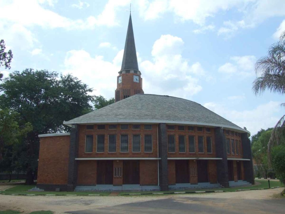 NW-RUSTENBURG-Rustenburg-Wes-Nederduitse-Gereformeerde-Kerk_02