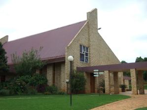 NW-RUSTENBURG-Tuine-Nederduitsch-Hervormde-Kerk_02