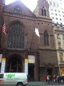 NEW-YORK-Midtown-Manhattan-5th-Avenue-Presbyterian-Church