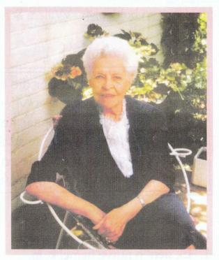 HUMAN-Annatjie-1927-2008-F