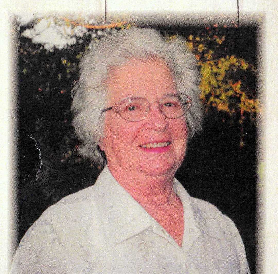 VOS-DE-Antoinette-VanRyneveld-Nn-Toi-1927-2022-F_01