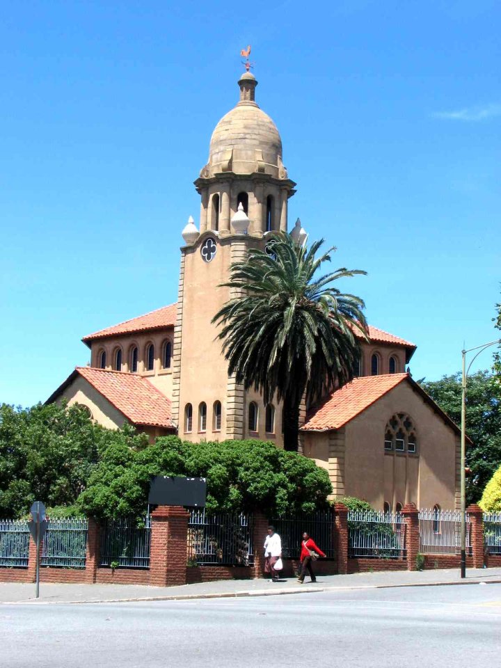 GAU-KRUGERSDORP-Moedergemeente-Nederduitsch-Hervormde-Kerk_01