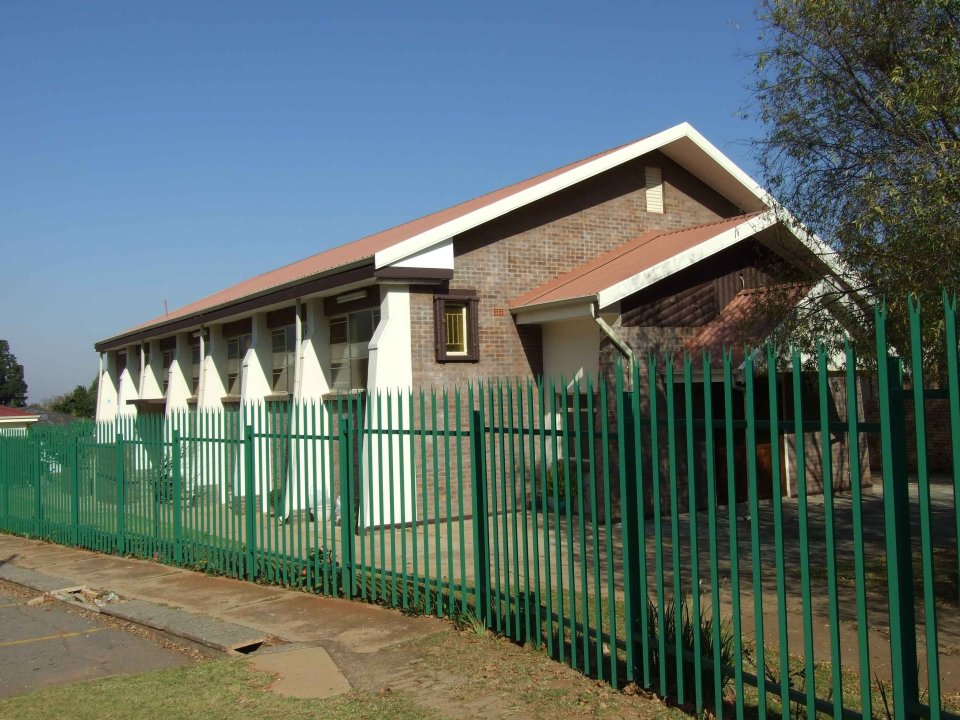 GAU-ROODEPOORT-Florida-Onbekende-Kerk_01