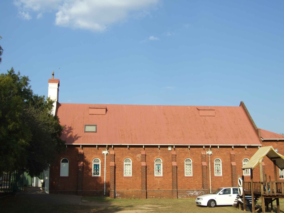 GAU-ROODEPOORT-Life-Impact-Church_02