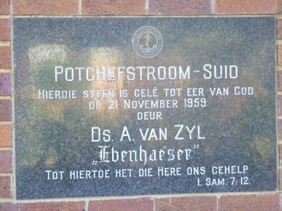 NW-POTCHEFSTROOM-Suiderkruis-Nederduitse-Gereformeerde-Kerk_03