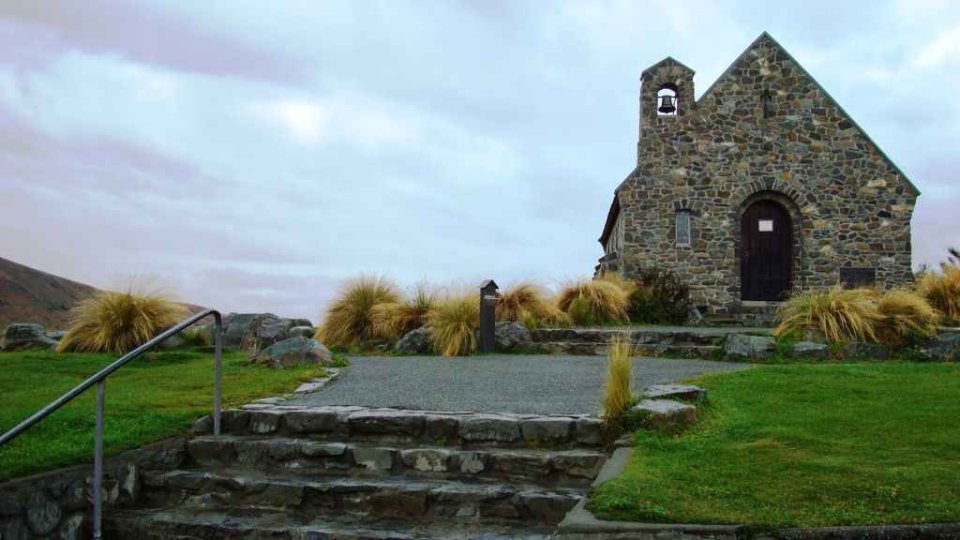 WW-NZ-South-Island-LAKE-TAPEKO-Church-of-the-Good-Shepherd_2